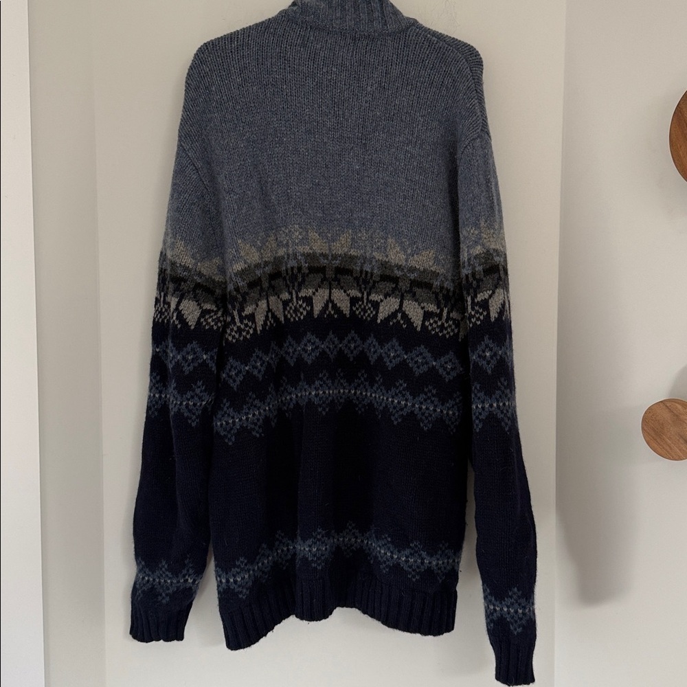 Eddie Bauer Heritage 100% Wool Blue Snowflake Sweater Ski Outdoor Pull Over - Picture 3 of 5